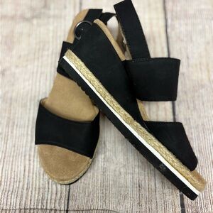 Black and Tan Women's wedged Sandals size 7.5